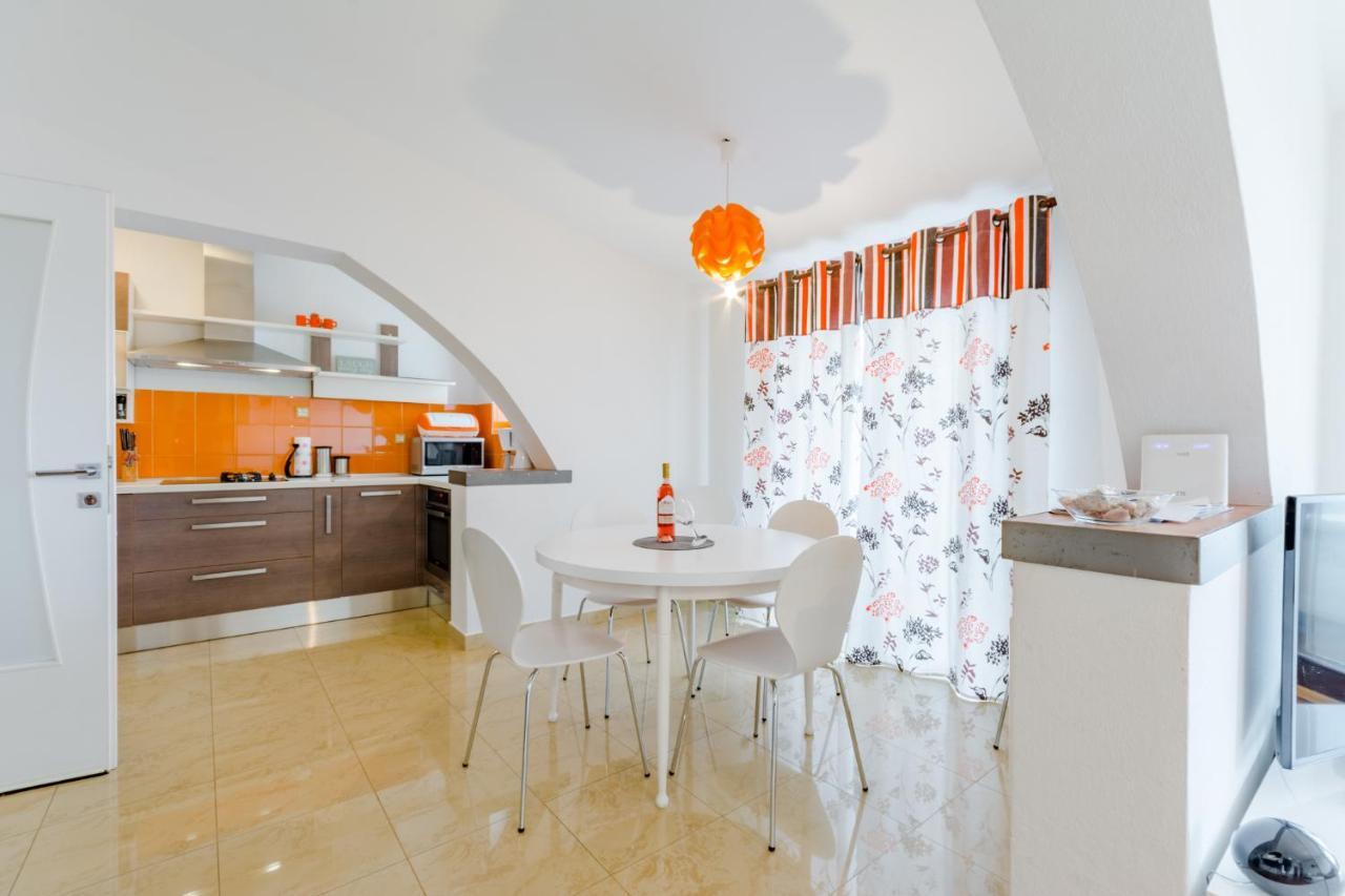 פודסטראנה Apartments Flor De Lis מראה חיצוני תמונה