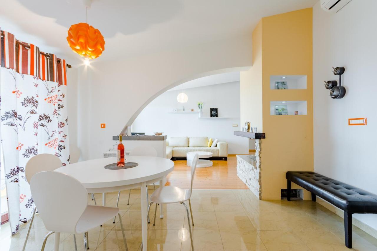 פודסטראנה Apartments Flor De Lis מראה חיצוני תמונה